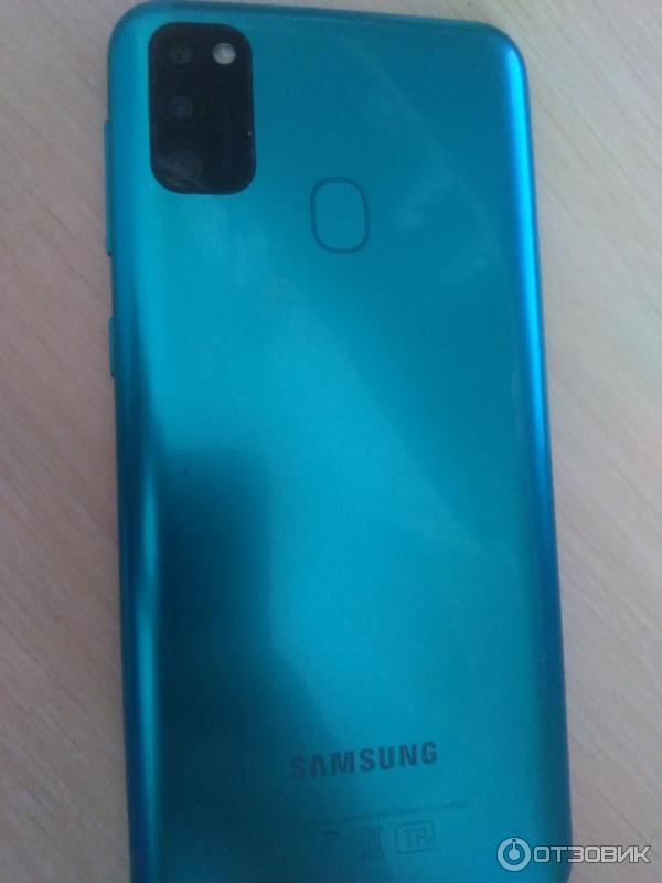 Смартфон Samsung Galaxy M21 фото