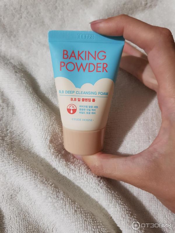 Очищающая пенка Etude House Baking Powder Pore&BB Deep Cleansing Foam фото