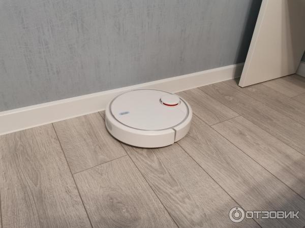 Робот пылесос Xiaomi Mi Robot Vacuum Cleaner фото