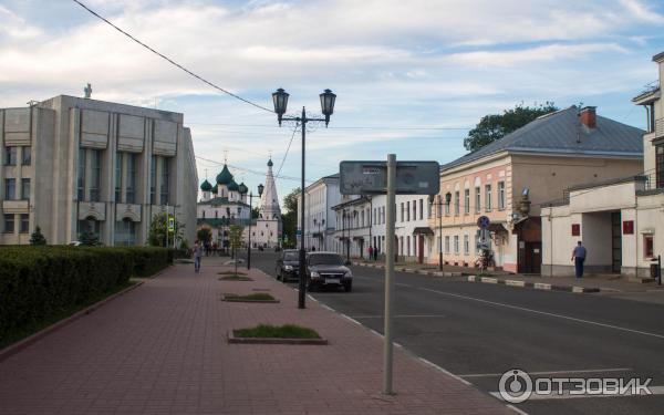 Набережная реки Волги (Россия, Ярославль) фото