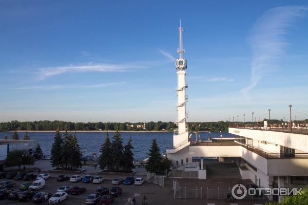 Набережная реки Волги (Россия, Ярославль) фото