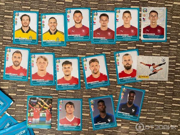 Альбом лля наклеек Panini Euro 2020 фото