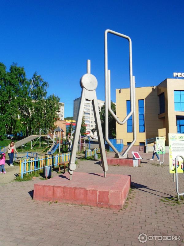 Парк гигантских фигур Бюрократ (Россия, Миасс) фото
