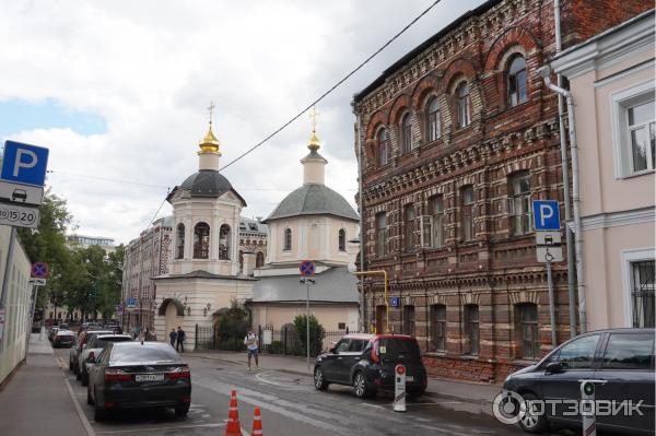 Рождественский бульвар 10 7с1 москва. Церковь на Рождественском бульваре. Рождественский бульвар 10/7 стр 1. Церкви Бульварного кольца. Рождественский бульвар 9.