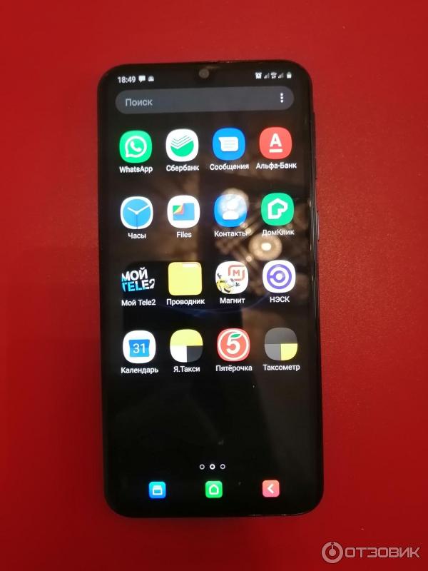 Смартфон Samsung Galaxy A40 фото