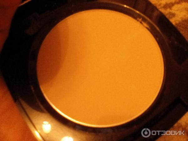 Компактная матирующая пудра Avon True colour flawless mattifying pressed powder фото