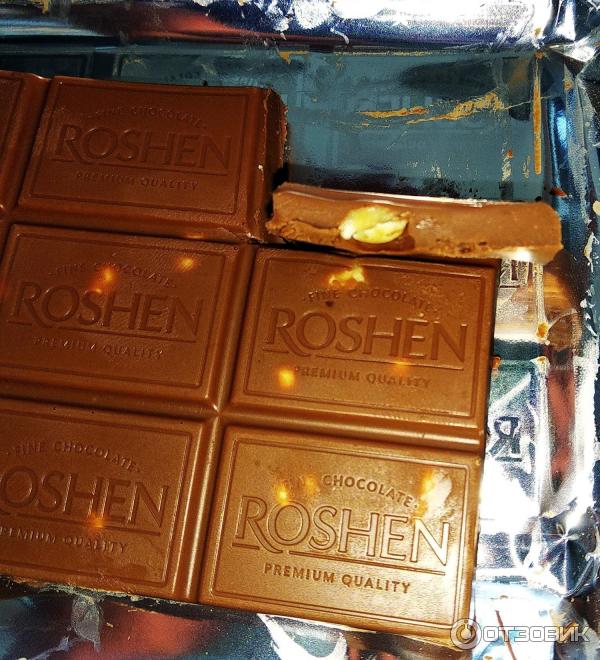 Шоколад ROSHEN Milk chocolate Whole Hazelnuts фото