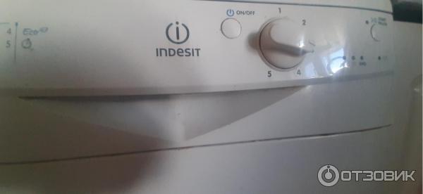 Посудомоечная машина Indesit DSG 051 EU фото