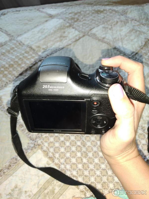 Цифровой фотоаппарат Sony Cyber-shot DSC-H300