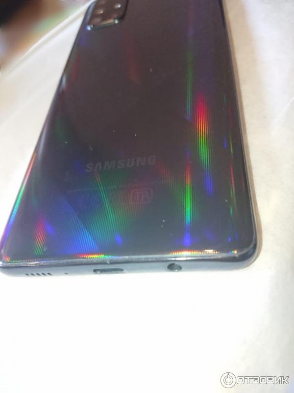 Смартфон Samsung Galaxy A71 фото