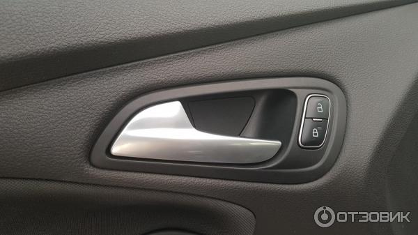 Автомобиль Ford Focus 3 универсал фото