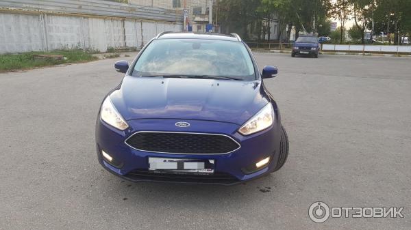 Автомобиль Ford Focus 3 универсал фото