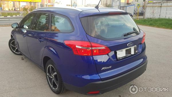 Автомобиль Ford Focus 3 универсал фото