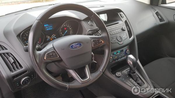 Автомобиль Ford Focus 3 универсал фото