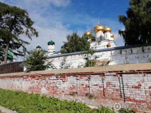 Экскурсия в Свято-Троицкий Ипатьевский монастырь (Россия, Кострома) фото