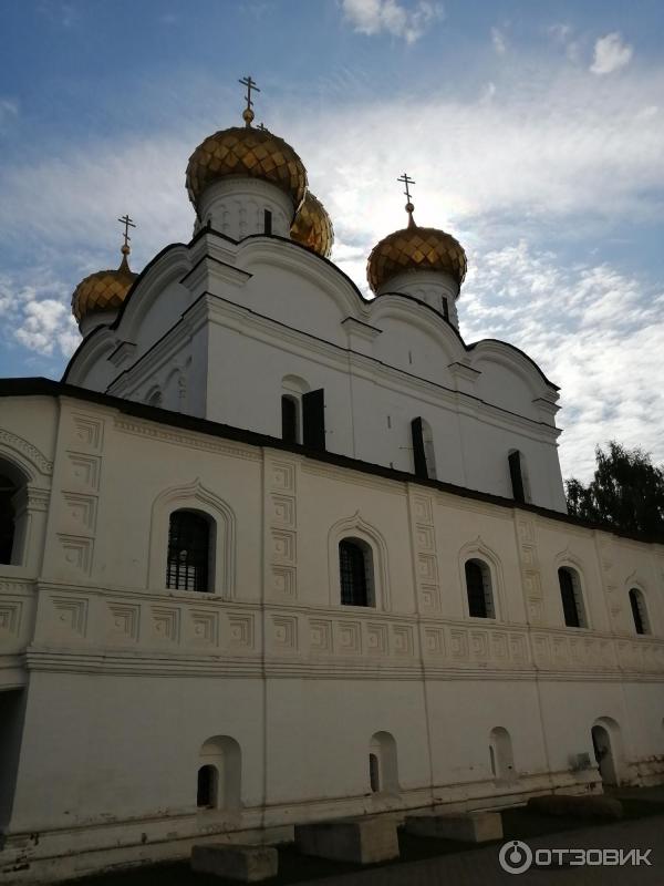 Экскурсия в Свято-Троицкий Ипатьевский монастырь (Россия, Кострома) фото