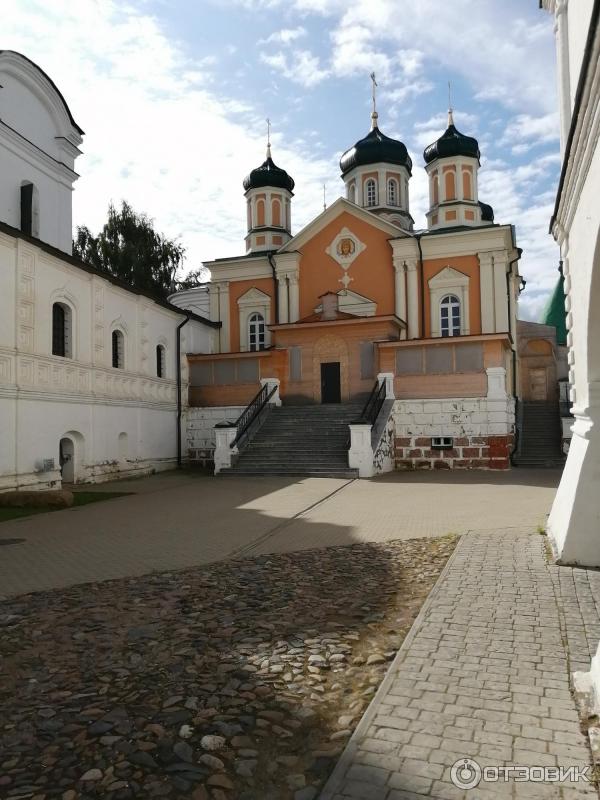 Экскурсия в Свято-Троицкий Ипатьевский монастырь (Россия, Кострома) фото