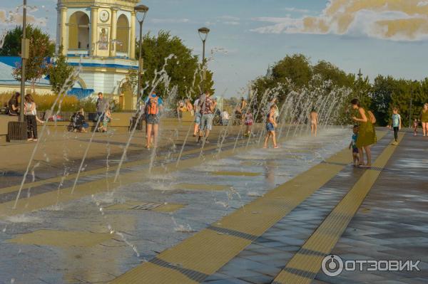 Сухой поющий фонтан на Советской площади г. Воронежа