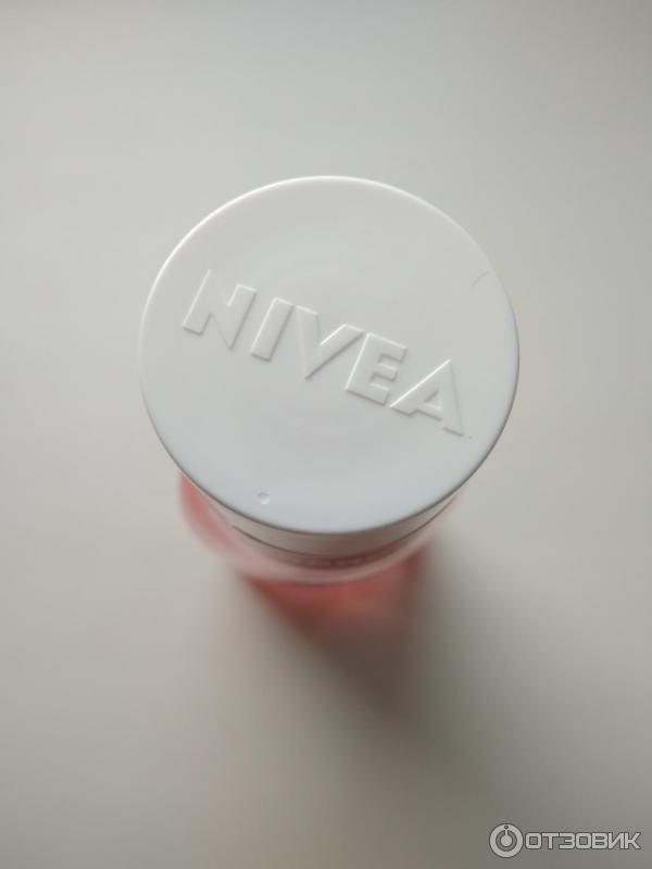 Ухаживающее средство для снятия макияжа с глаз Nivea фото