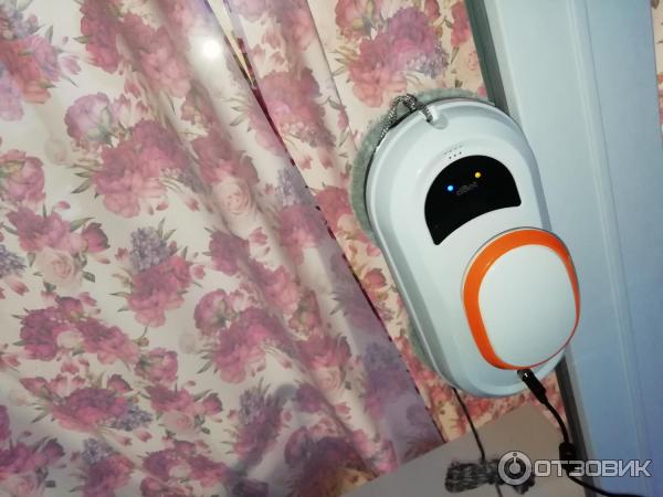 Робот-мойщик окон DBot W100 фото