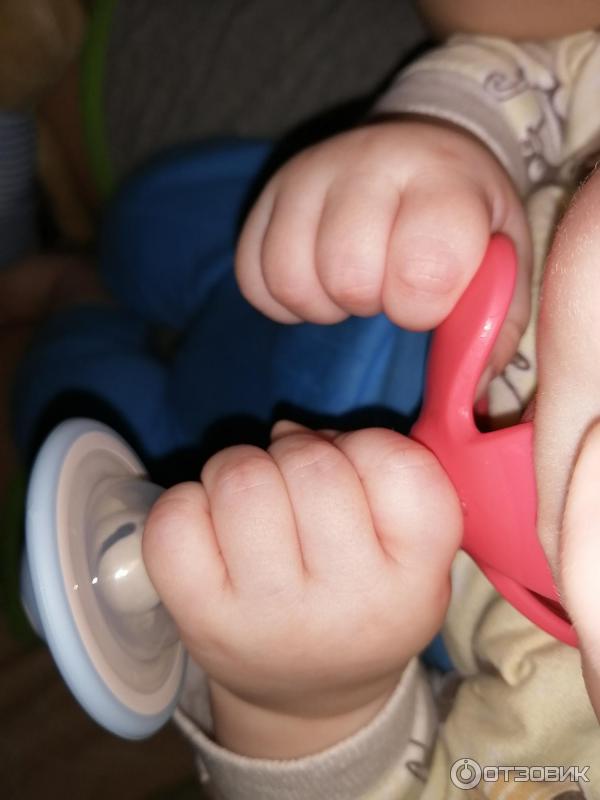 Прорезыватель-погремушка Pigeon Munch teether 3+ мес фото