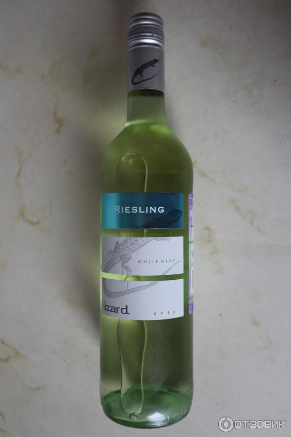 Вино riesling lizard