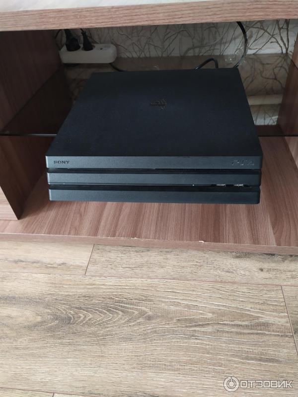 Игровая приставка Sony PlayStation 4 Pro фото