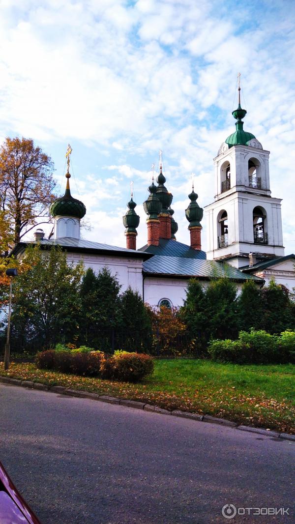 Набережная реки Волги (Россия, Ярославль) фото