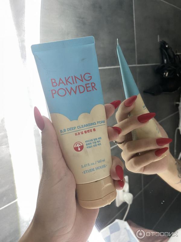 Очищающая пенка Etude House Baking Powder Pore&BB Deep Cleansing Foam фото