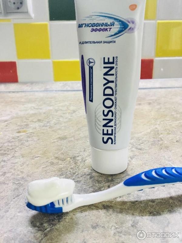 зубная паста SENSODYNE