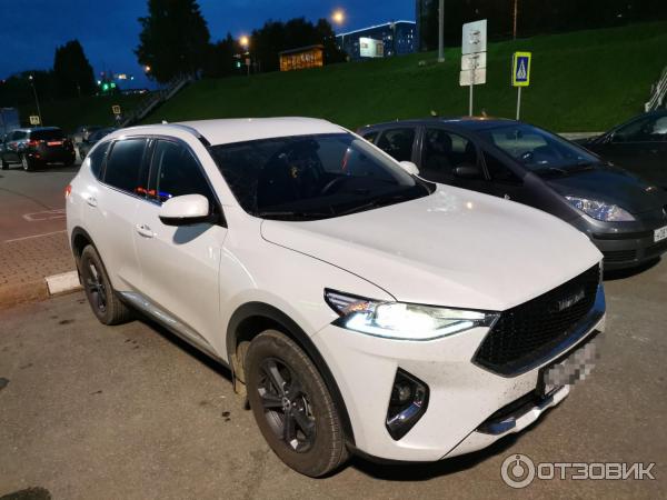 Автомобиль Haval F7 кроссовер фото