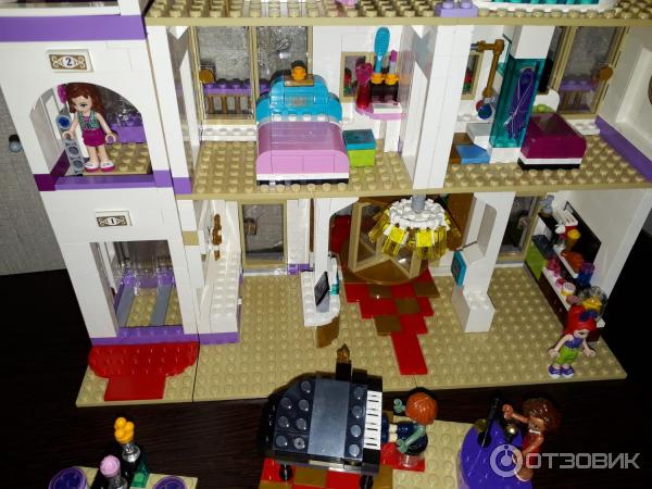 Конструктор Гранд-отель Хартлейк Сити Lego 41684