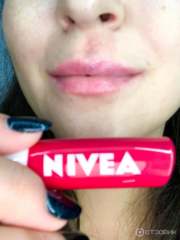 Бальзамы для губ Nivea фото