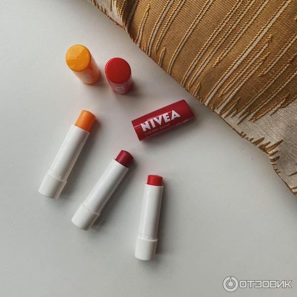 Бальзамы для губ Nivea фото