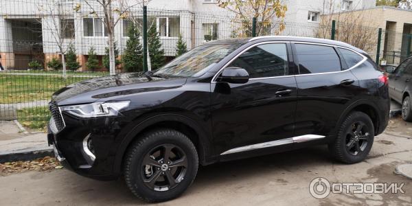 Автомобиль Haval F7 кроссовер фото