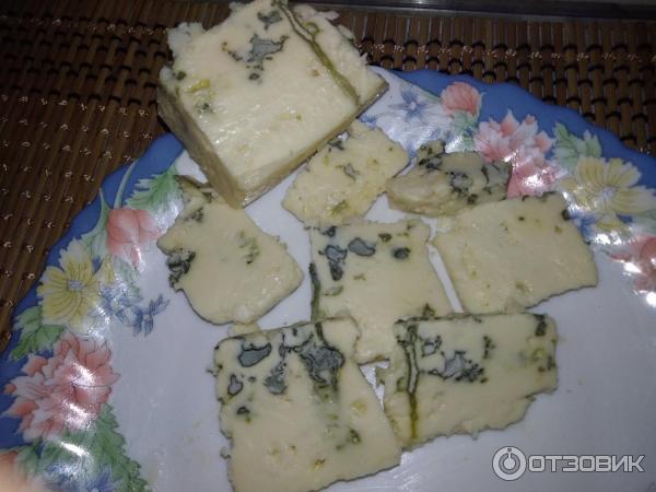 Сыр с голубой плесенью Terra del Gusto Gorgonzola фото