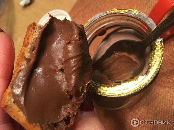 Ореховая паста Ferrero Nutella с добавлением какао фото