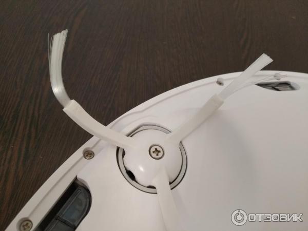 Робот-пылесос Xiaomi Mi Robot Vacuum Cleaner SDJQR01RR фото