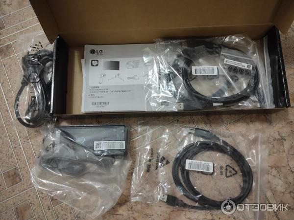 Коробка с монитором LG 27GN950