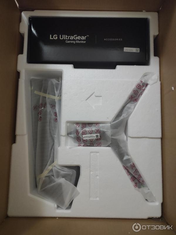 Коробка с монитором LG 27GN950