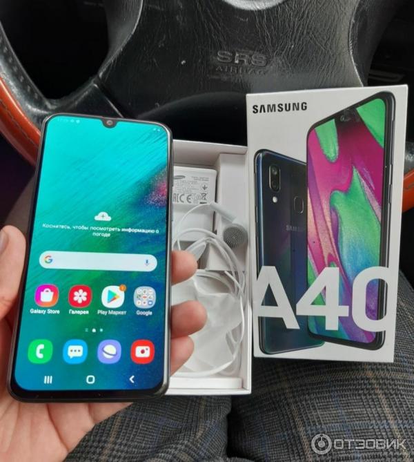 Смартфон Samsung Galaxy A40 фото