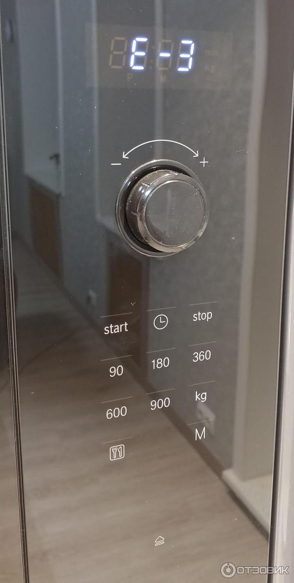 Встраиваемая микроволновая печь Bosch BFL554MBO, ошибка, сенсорная панель, табло