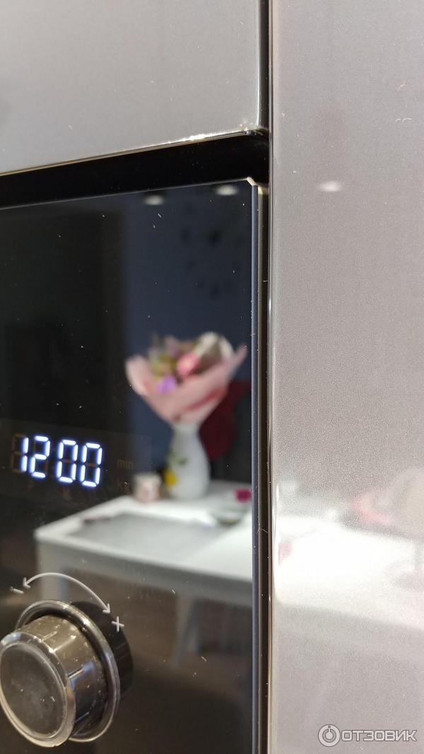 Встраиваемая микроволновая печь Bosch BFL554MBO, примыкание к мебельной колонне