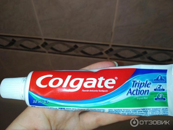 Зубная паста Colgate Triple Action oridginal mint