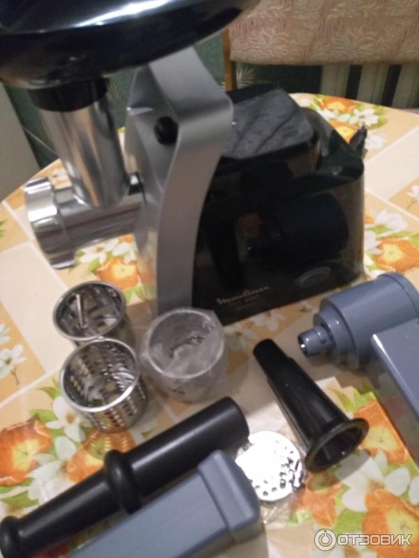 Отзыв о Мясорубка Moulinex ME 108832 | Шинкует,прокручивает в фарш ...