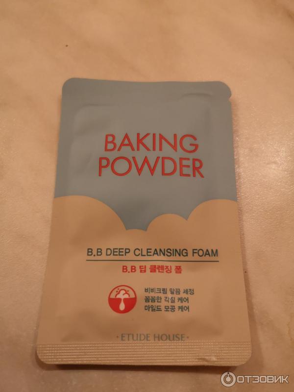 Очищающая пенка Etude House Baking Powder Pore&BB Deep Cleansing Foam фото