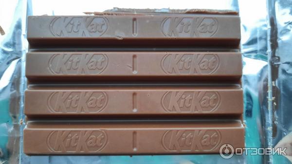 Шоколад KitKat Christmas Edition Cinnamon Taste 108г фото