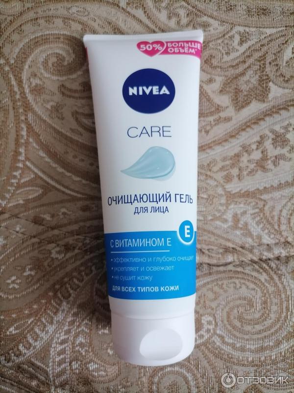 Очищающий гель для лица Nivea Care с витамином Е фото