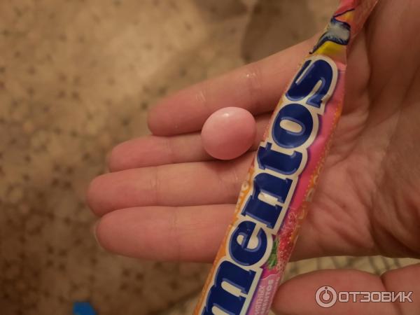 Жевательное драже Mentos фото